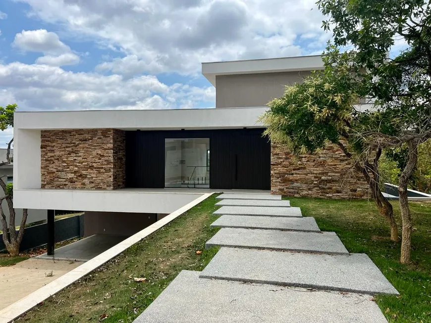 Foto 1 de Casa de Condomínio com 4 Quartos à venda, 290m² em Mirante Do Fidalgo, Lagoa Santa