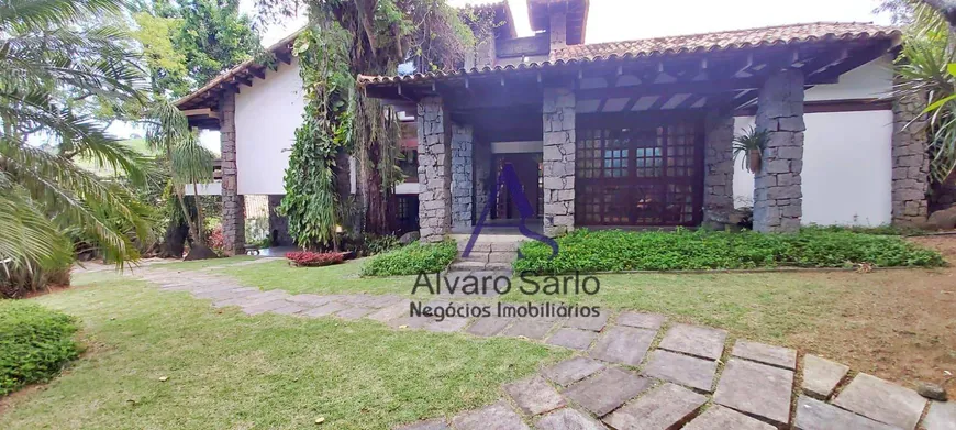 Foto 1 de Casa com 4 Quartos à venda, 590m² em Fradinhos, Vitória