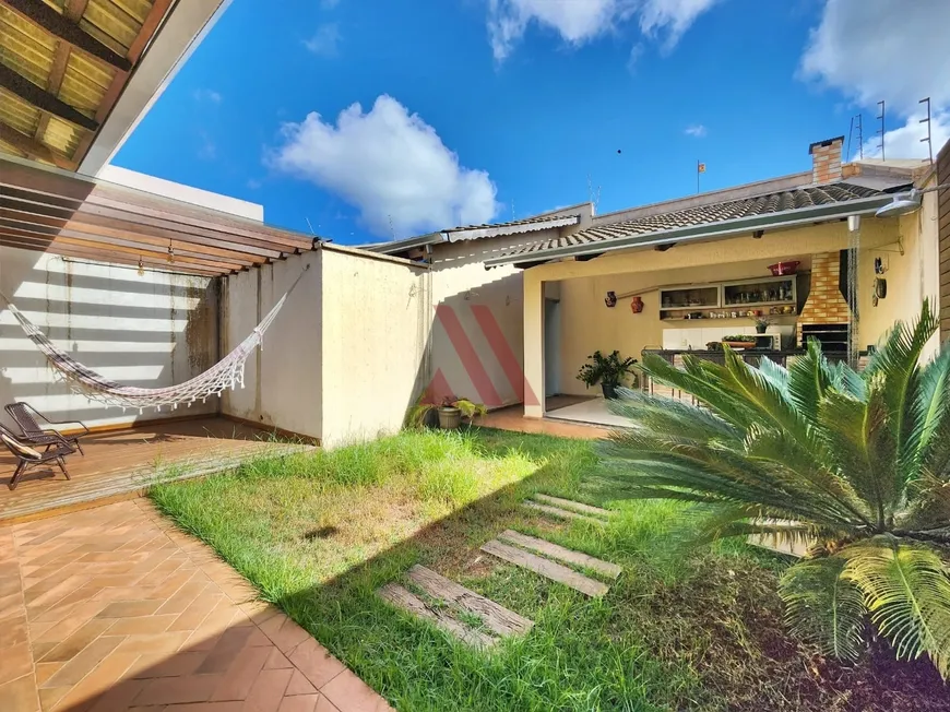 Foto 1 de Casa com 3 Quartos à venda, 133m² em Moinho dos Ventos, Goiânia