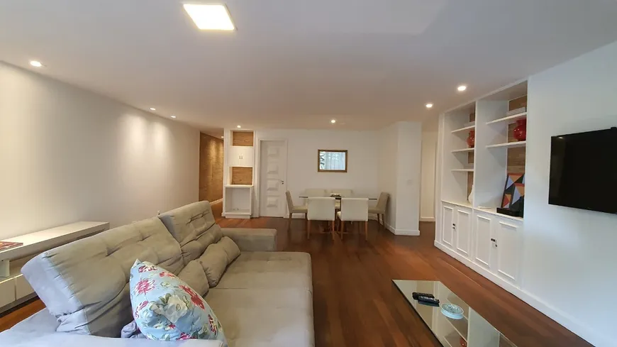 Foto 1 de Apartamento com 2 Quartos para alugar, 140m² em Leblon, Rio de Janeiro