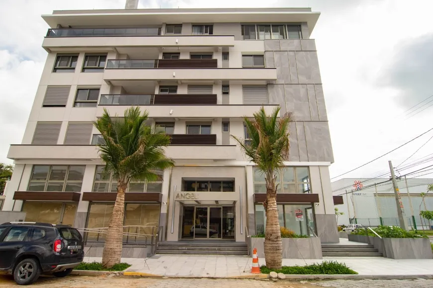 Foto 1 de Apartamento com 3 Quartos para alugar, 130m² em Jurerê, Florianópolis