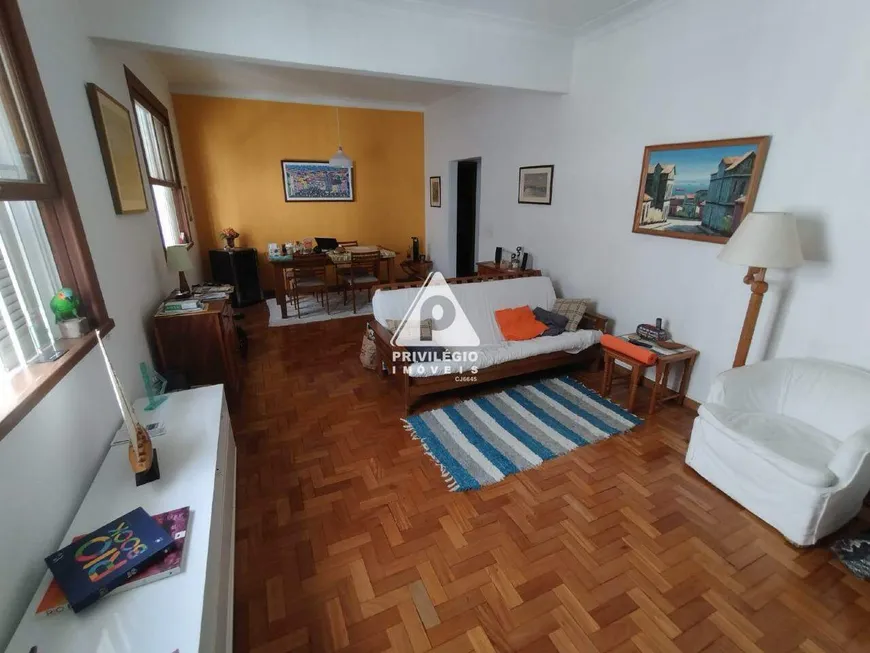 Foto 1 de Apartamento com 3 Quartos à venda, 110m² em Lagoa, Rio de Janeiro