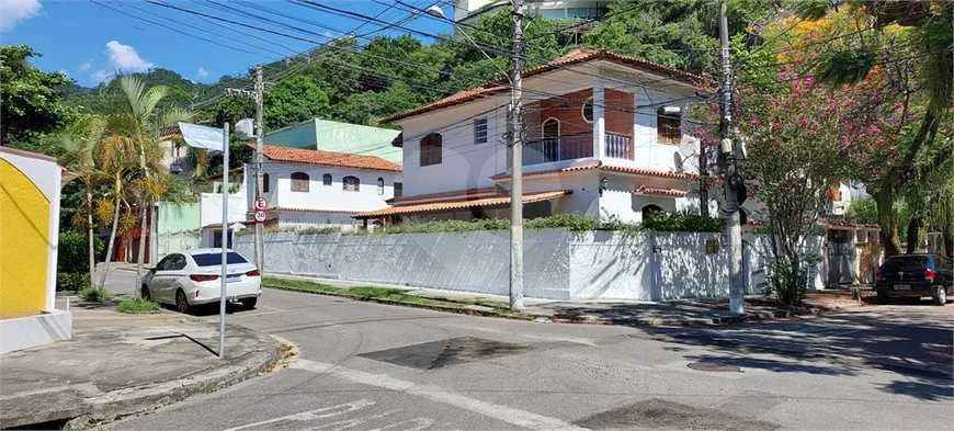 Foto 1 de Casa com 5 Quartos à venda, 221m² em São Francisco, Niterói