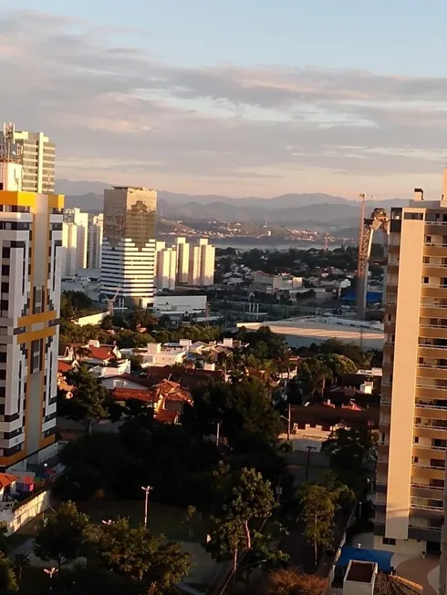 Foto 1 de Apartamento com 3 Quartos para venda ou aluguel, 221m² em Jardim Aquarius, São José dos Campos