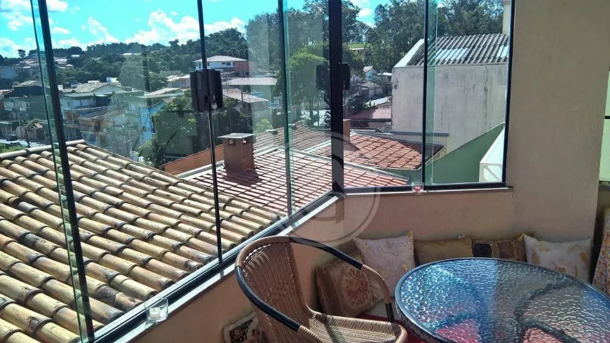 Foto 1 de Sobrado com 3 Quartos à venda, 130m² em Jardim Monte Alegre, Taboão da Serra