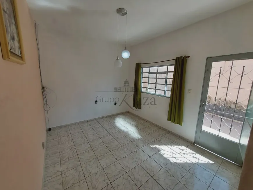 Foto 1 de Casa com 3 Quartos à venda, 250m² em Jardim Satélite, São José dos Campos