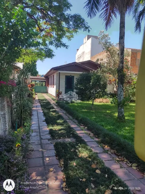 Foto 1 de Casa com 2 Quartos à venda, 80m² em Guarujá, Porto Alegre