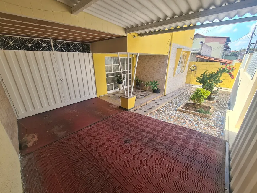 Foto 1 de Casa com 4 Quartos à venda, 230m² em Glória, Belo Horizonte