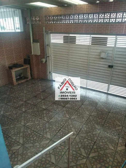 Foto 1 de Casa com 2 Quartos à venda, 140m² em Vila Marari, São Paulo