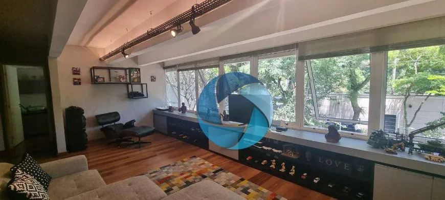 Foto 1 de Casa com 4 Quartos à venda, 320m² em Chácara Monte Alegre, São Paulo