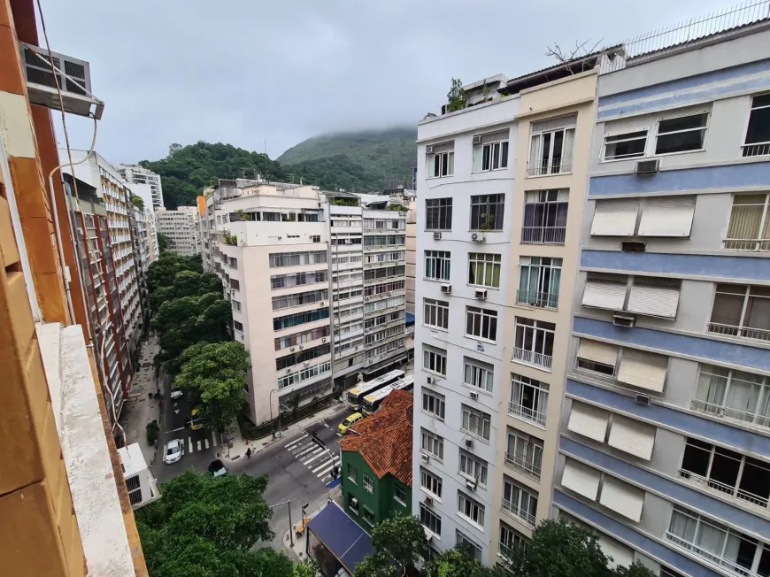 Foto 1 de Apartamento com 1 Quarto à venda, 50m² em Copacabana, Rio de Janeiro