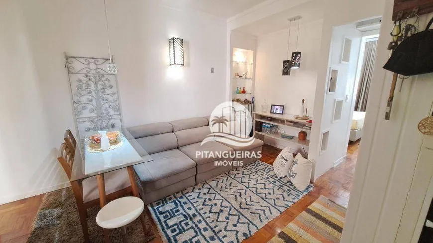 Foto 1 de Apartamento com 2 Quartos à venda, 48m² em Pitangueiras, Guarujá