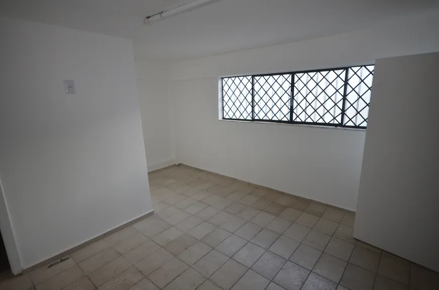 Foto 1 de Kitnet com 1 Quarto para alugar, 50m² em São Luiz, Volta Redonda