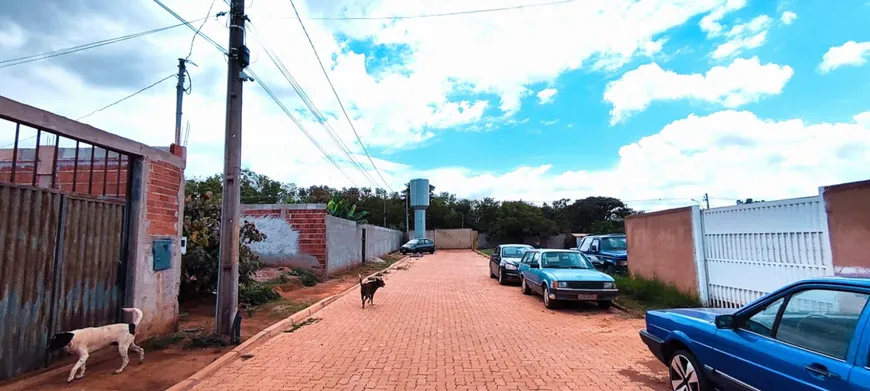 Foto 1 de Lote/Terreno com 1 Quarto à venda, 400m² em Ponte Alta Norte, Brasília