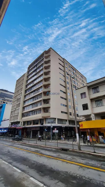Foto 1 de Apartamento com 3 Quartos à venda, 140m² em Centro, Juiz de Fora