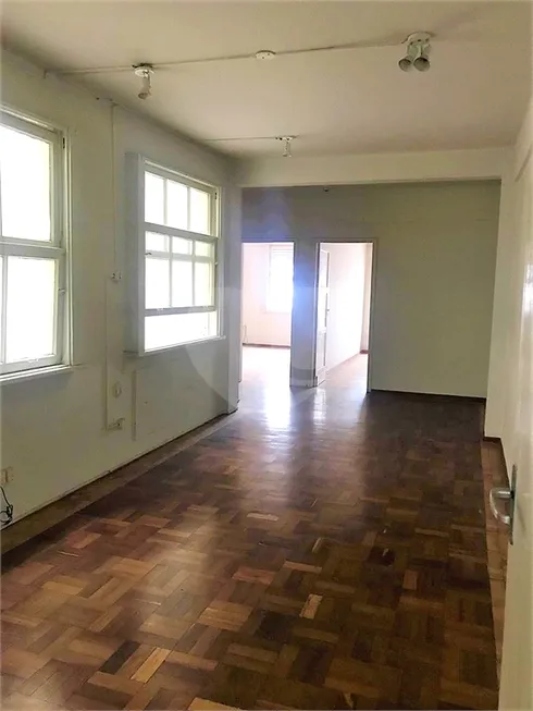 Foto 1 de Sala Comercial para venda ou aluguel, 78m² em Centro, Porto Alegre