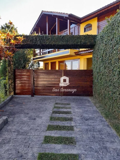 Foto 1 de Casa de Condomínio com 3 Quartos à venda, 220m² em Badu, Niterói