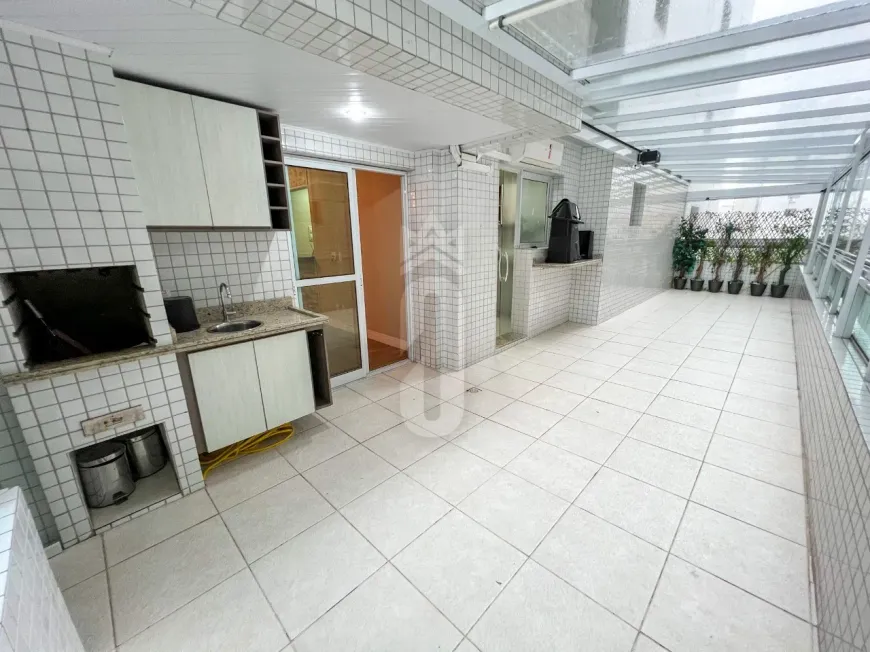 Foto 1 de Apartamento com 3 Quartos à venda, 180m² em Vila Guilhermina, Praia Grande