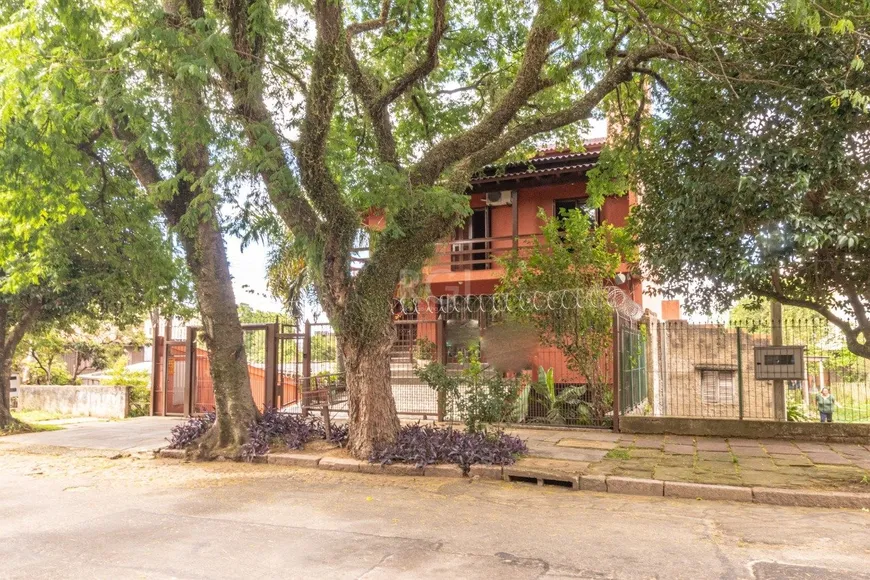 Foto 1 de Casa com 3 Quartos à venda, 544m² em Vila Jardim, Porto Alegre