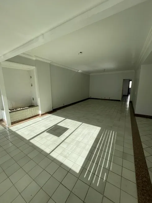 Foto 1 de Apartamento com 4 Quartos à venda, 230m² em Graça, Salvador