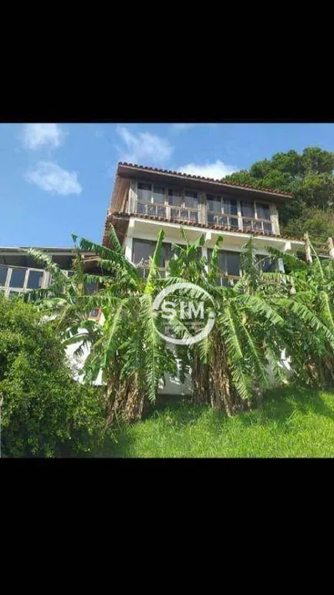 Foto 1 de Casa com 4 Quartos à venda, 240m² em Peró, Cabo Frio