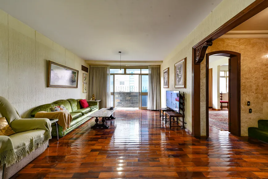 Foto 1 de Apartamento com 5 Quartos à venda, 371m² em Lourdes, Belo Horizonte