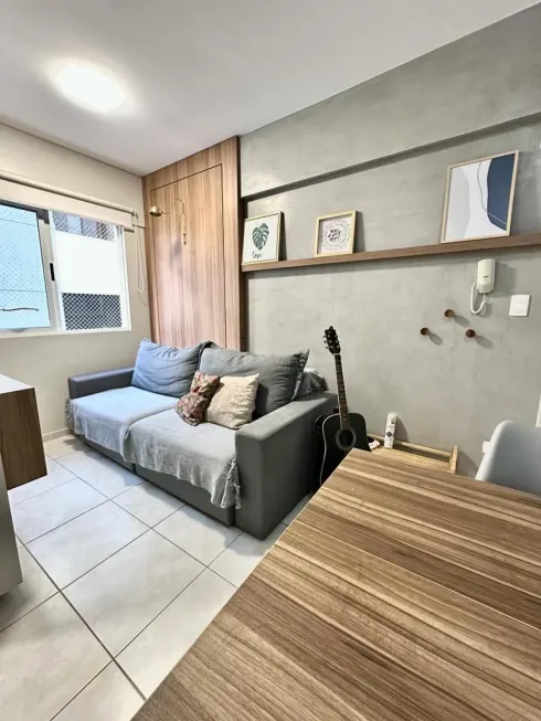 Foto 1 de Apartamento com 2 Quartos à venda, 46m² em Zona 03, Maringá