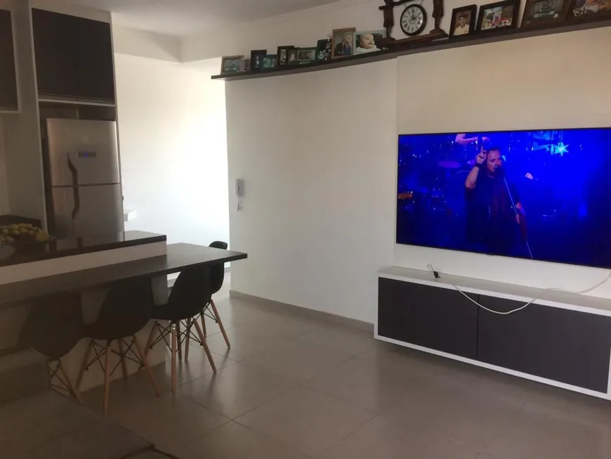 Foto 1 de Apartamento com 2 Quartos à venda, 50m² em Vila Carrão, São Paulo