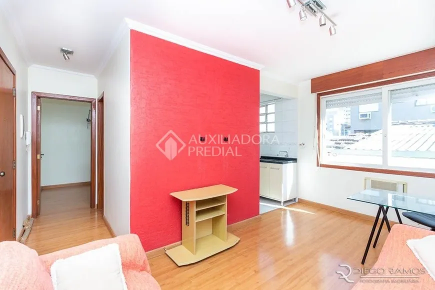 Foto 1 de Apartamento com 1 Quarto à venda, 39m² em Santana, Porto Alegre