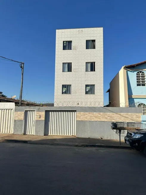 Foto 1 de Apartamento com 2 Quartos à venda, 50m² em Maracanã, Montes Claros