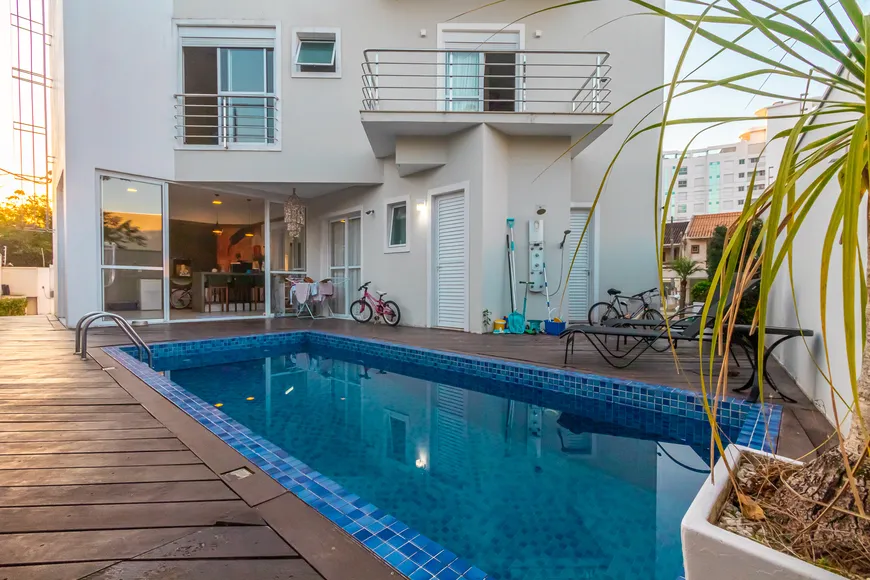 Foto 1 de Apartamento com 3 Quartos para alugar, 330m² em Praia Brava de Itajai, Itajaí