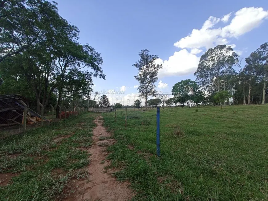 Foto 1 de Fazenda/Sítio à venda, 22000m² em Varjão, São Carlos