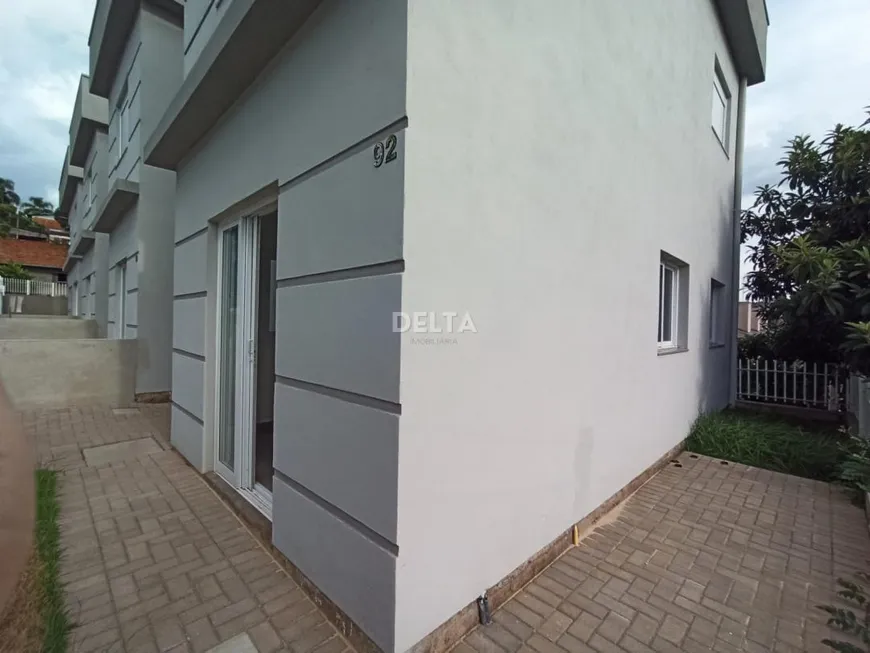 Foto 1 de Casa com 2 Quartos à venda, 62m² em Canudos, Novo Hamburgo