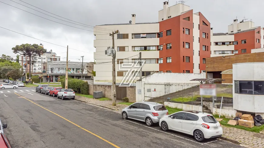 Foto 1 de Lote/Terreno à venda, 745m² em Alto da Rua XV, Curitiba