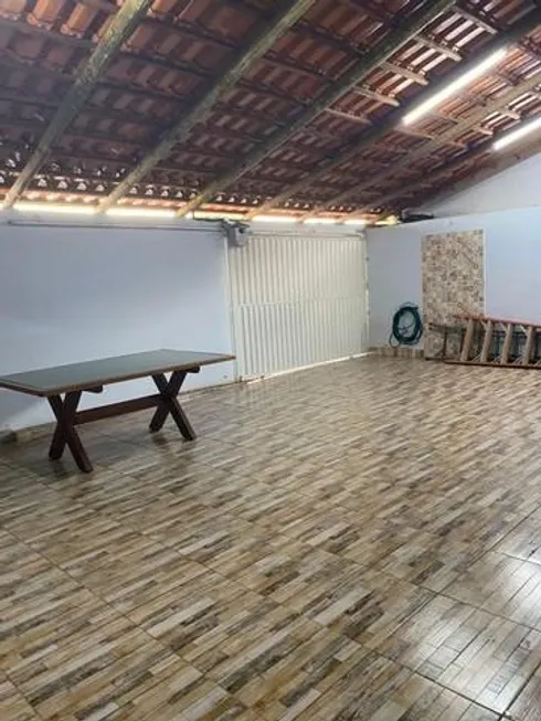 Foto 1 de Casa com 2 Quartos à venda, 200m² em Panorama, Uberlândia