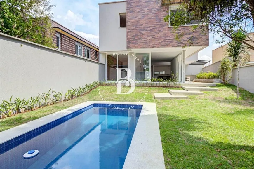 Foto 1 de Casa de Condomínio com 3 Quartos à venda, 300m² em Alto Da Boa Vista, São Paulo