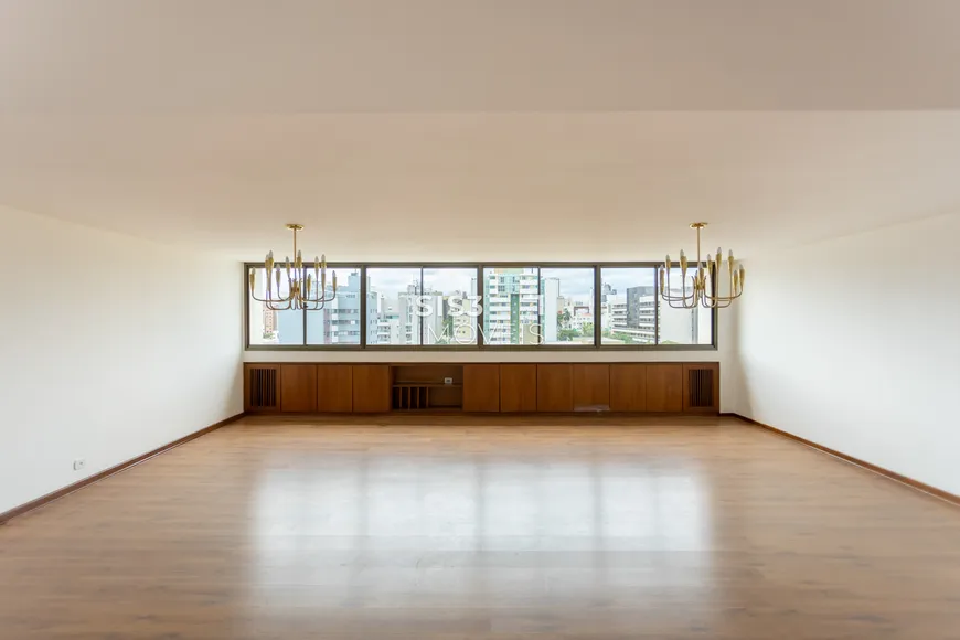 Foto 1 de Apartamento com 4 Quartos à venda, 188m² em Centro, Curitiba