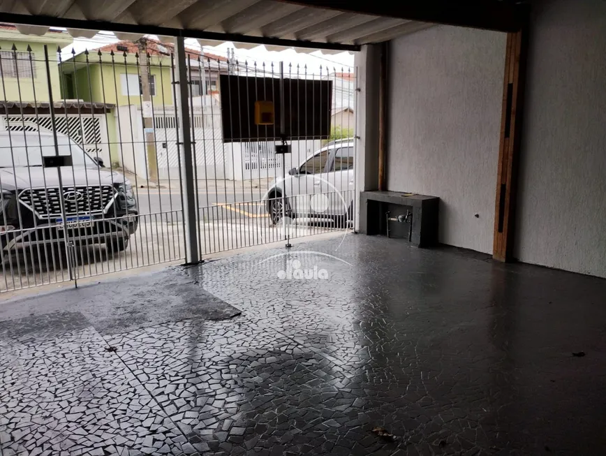 Foto 1 de Casa com 2 Quartos à venda, 130m² em Vila Scarpelli, Santo André