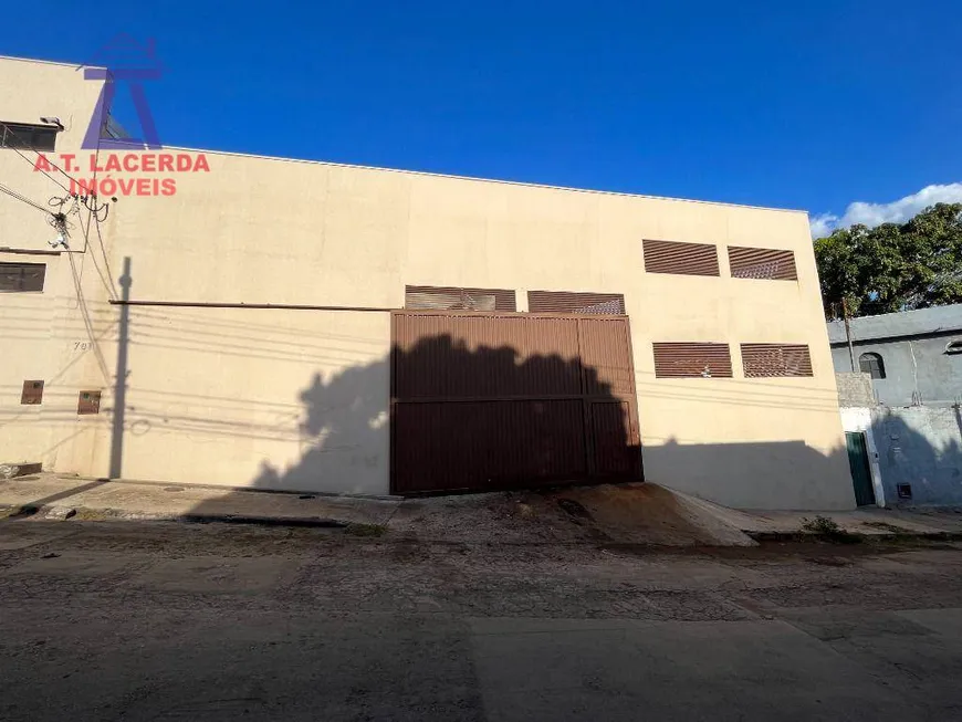 Foto 1 de Galpão/Depósito/Armazém para alugar, 530m² em Morrinhos, Montes Claros