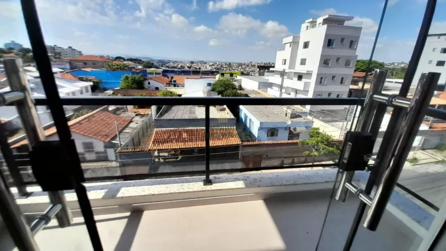 Foto 1 de Apartamento com 3 Quartos à venda, 68m² em Rio Branco, Belo Horizonte