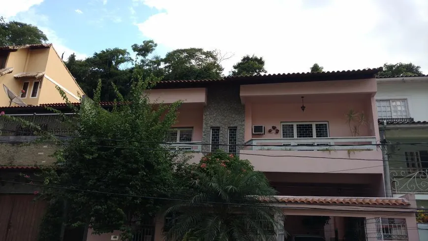 Foto 1 de Casa com 4 Quartos à venda, 248m² em  Vila Valqueire, Rio de Janeiro