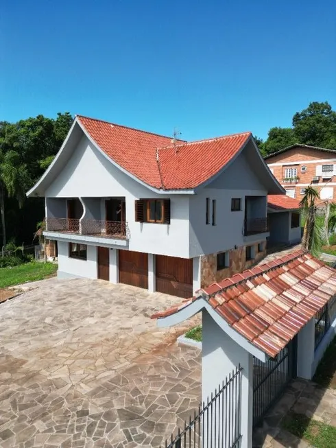 Foto 1 de Casa com 3 Quartos à venda, 306m² em Jardim Panorâmico, Ivoti