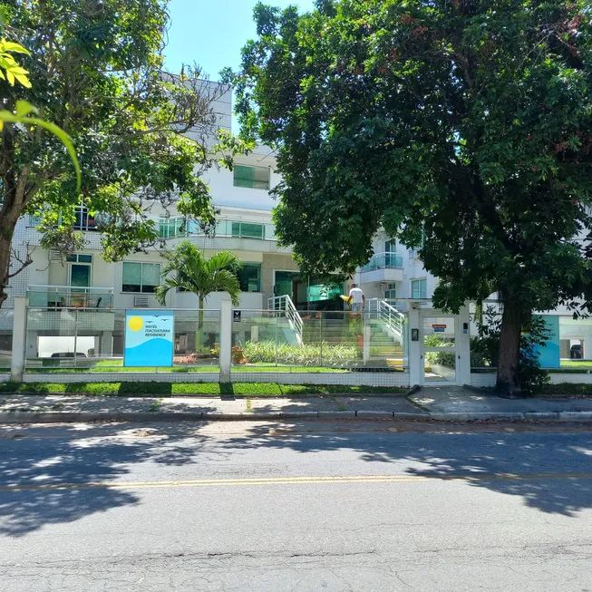 Foto 1 de Flat com 1 Quarto para alugar, 65m² em Itacoatiara, Niterói
