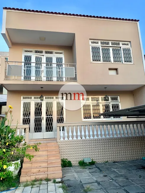 Foto 1 de Casa com 3 Quartos à venda, 252m² em Tauá, Rio de Janeiro