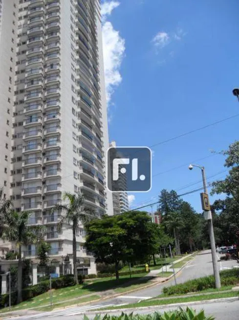 Foto 1 de Apartamento com 3 Quartos para alugar, 185m² em Alphaville, Barueri