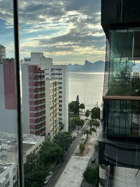 Foto 1 de Apartamento com 3 Quartos à venda, 140m² em Icaraí, Niterói