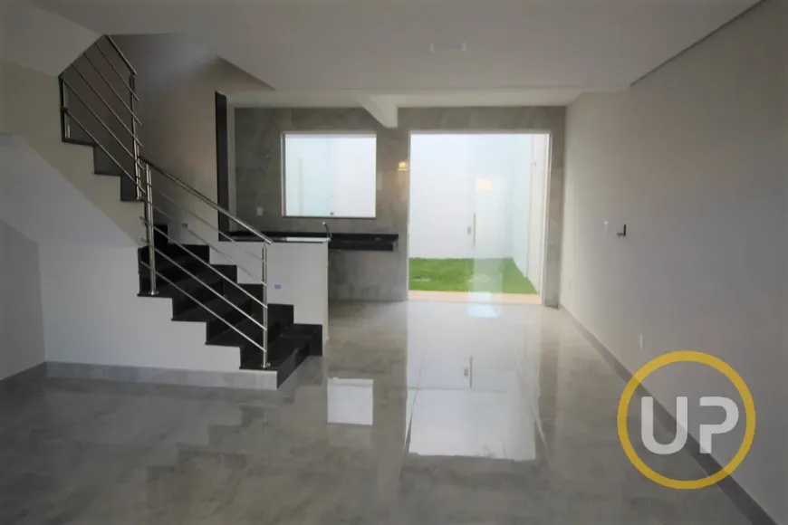 Foto 1 de Casa com 3 Quartos à venda, 134m² em Itapoã, Belo Horizonte
