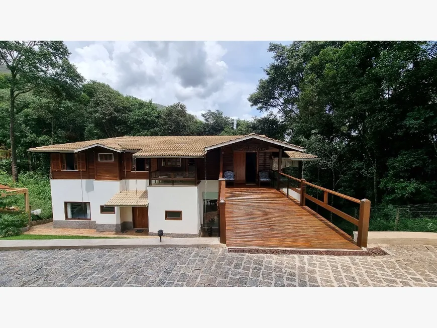 Foto 1 de Casa de Condomínio com 5 Quartos à venda, 397m² em Condomínio Retiro do Chalé, Brumadinho