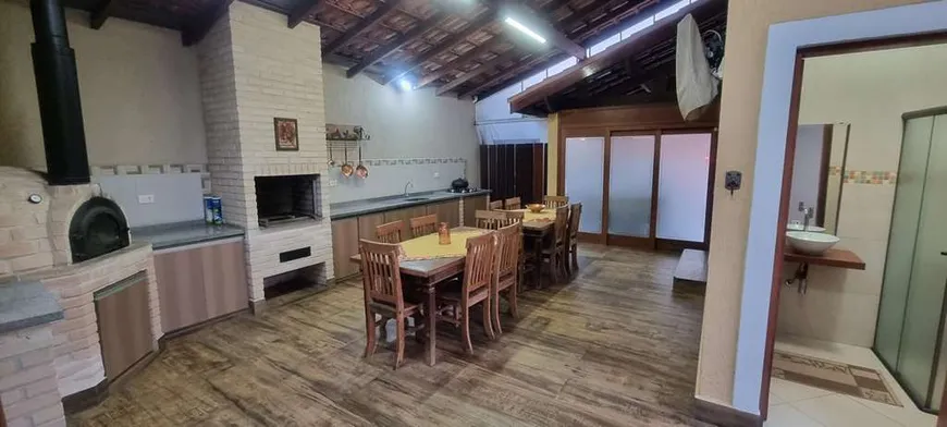 Foto 1 de Casa de Condomínio com 3 Quartos à venda, 185m² em Nova Fazendinha, Carapicuíba