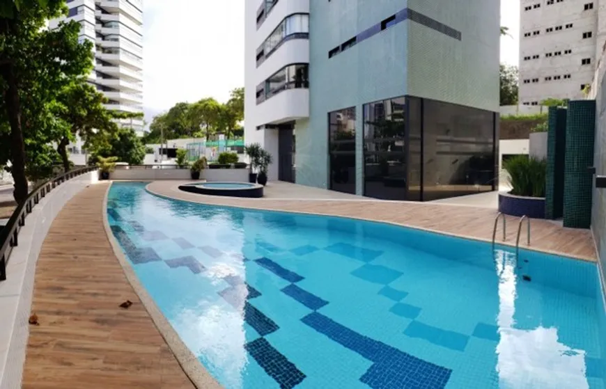 Foto 1 de Apartamento com 4 Quartos à venda, 207m² em Ondina, Salvador